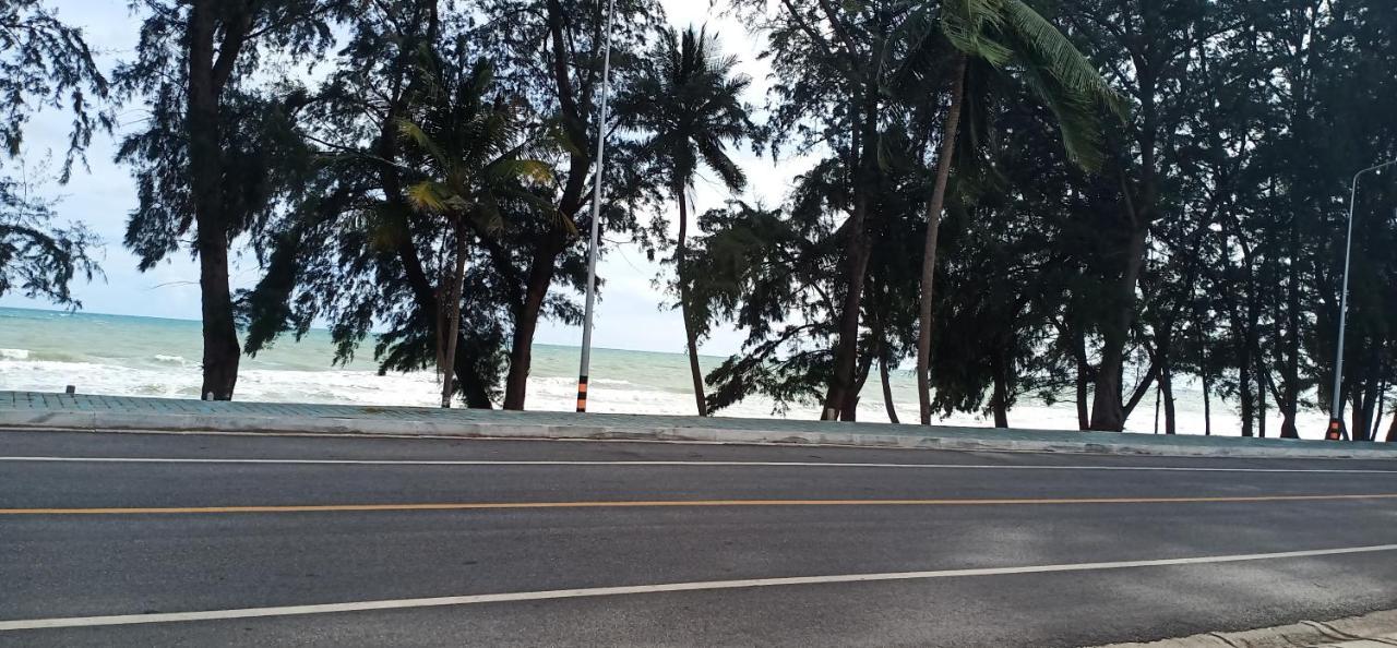 Sammy Seaview Mae Ramphueng Beach Front Golden Elephant บ้านช้างทองวิวทะเลหน้าหาดแม่รำพึง رايونغ المظهر الخارجي الصورة